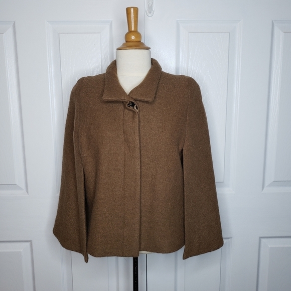 Chico's Inner Beauty Cape 100% Wool Size 1 Leopard Lining Hidden Button Front - Picture 14 of 14